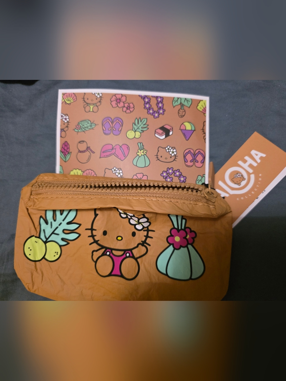 ALOHA Collection x Hello Kitty Hawaii Kawaii Mini  Waterproof Pouch NWT - Picture 3 of 6
